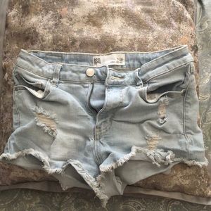 RSQ LIGHT WASH SHORTS
